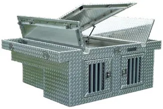 DIAMOND DELUXE T-Style is the “Cadillac” of boxes. The T-Style gives the most dog compartment space, the most storage space but maintains a lower profile than a standard box.